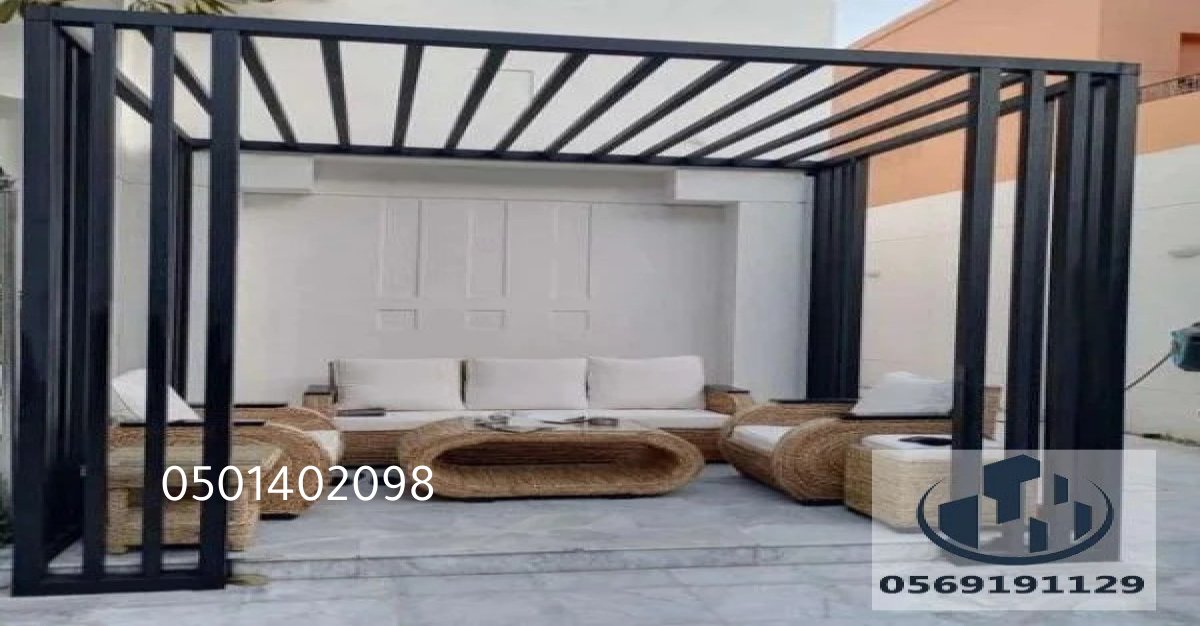 إضافة لمسة فنية: جلسات تضفي لمسة فنية على أي مكان سواء داخل المنزل أو خارجه.