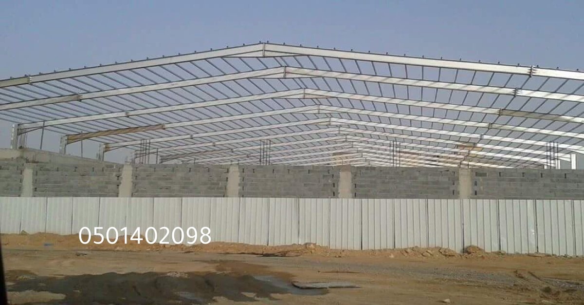 هناجر مصانع مصممة حسب الطلب لتناسب خطوط الإنتاج المختلفة.